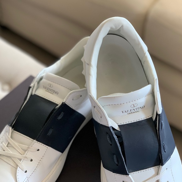 Valentino Tennis Stripe Sneaker - Picture 3 of 10